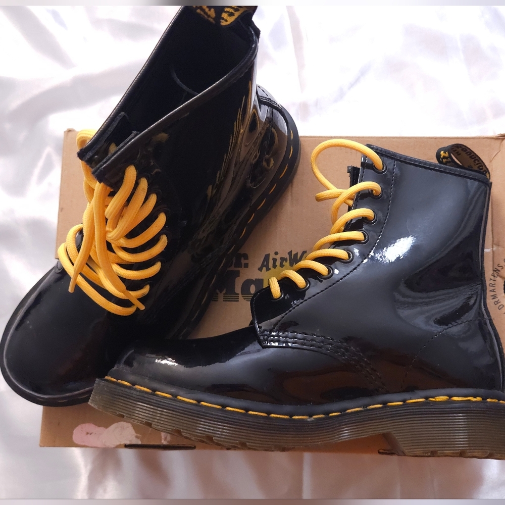 Dr. MARTENS Black Patent Leather Boots with Yellow Laces
